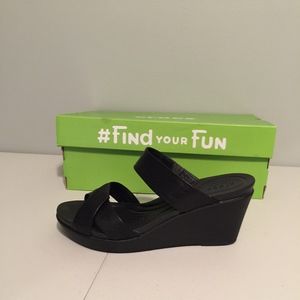 Crocs Leighann Leather Wedge Black/Black, Size 7